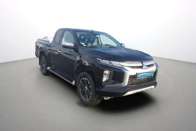 Vente en ligne Mitsubishi L200 L200 CLUB CAB 2.2 DI-D 150 AS&G 4WD au prix de 26 990 €