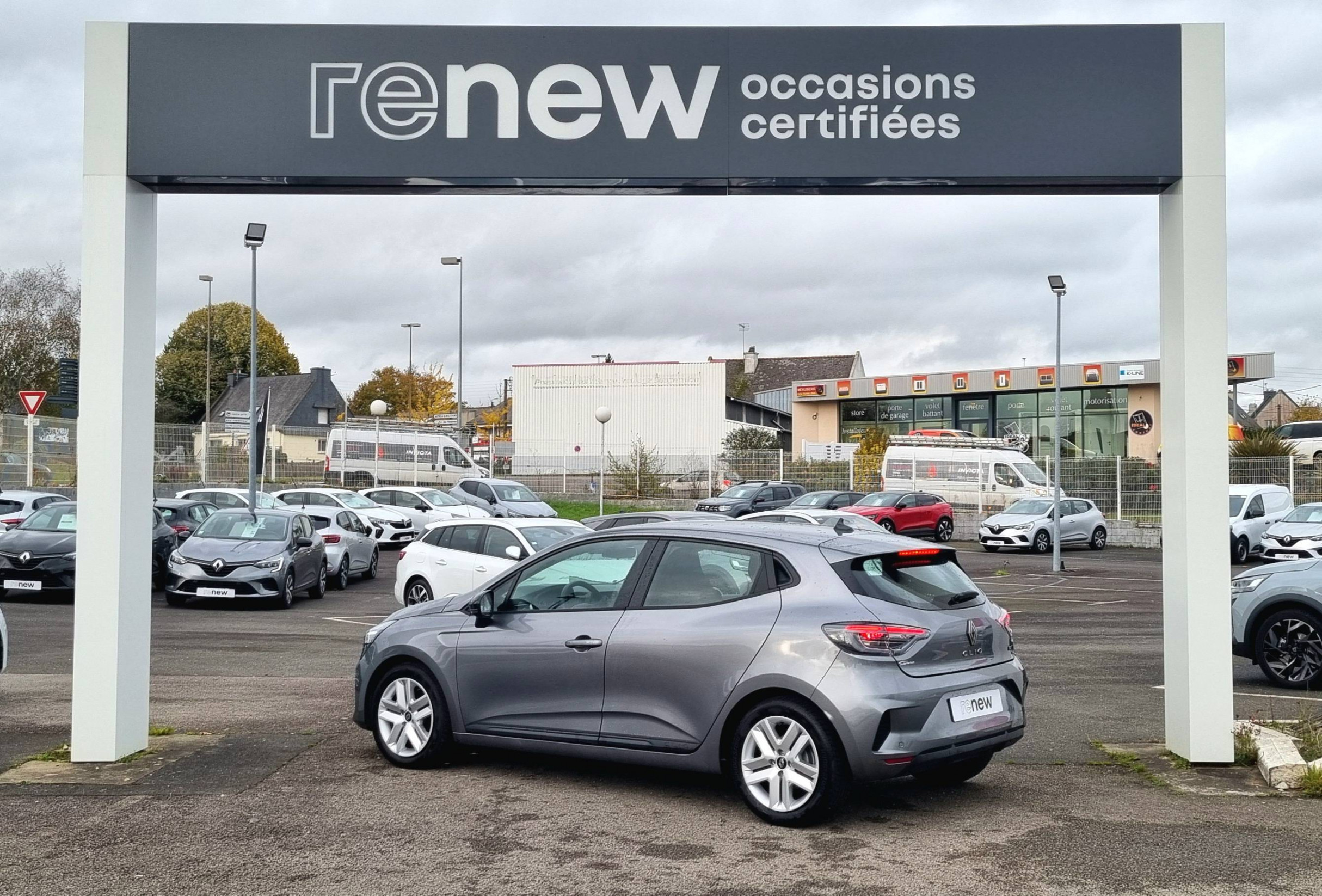 Vente en ligne Renault Clio 5 Clio E-Tech full hybrid 145 ch GSR2 au prix de 19 790 €