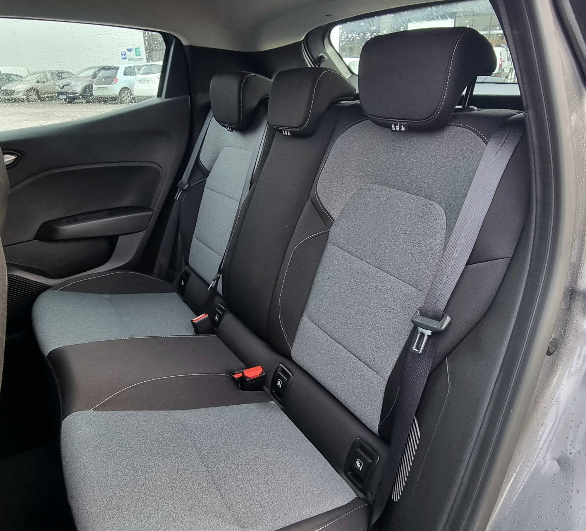 Vente en ligne Renault Clio 5 Clio E-Tech full hybrid 145 ch GSR2 au prix de 19 790 €