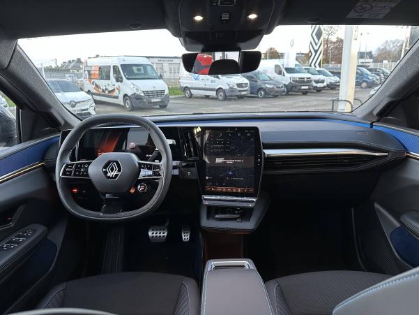 Vente en ligne Renault Scenic E-Tech Scenic E-Tech electrique 220 ch grande autonomie au prix de 46 690 €