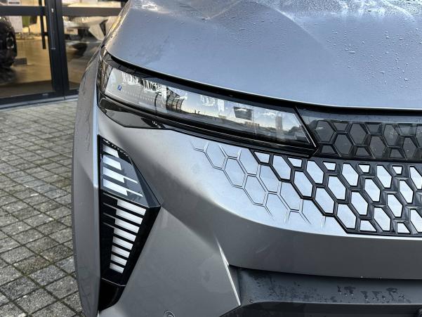 Vente en ligne Renault Scenic E-Tech Scenic E-Tech electrique 220 ch grande autonomie au prix de 46 690 €