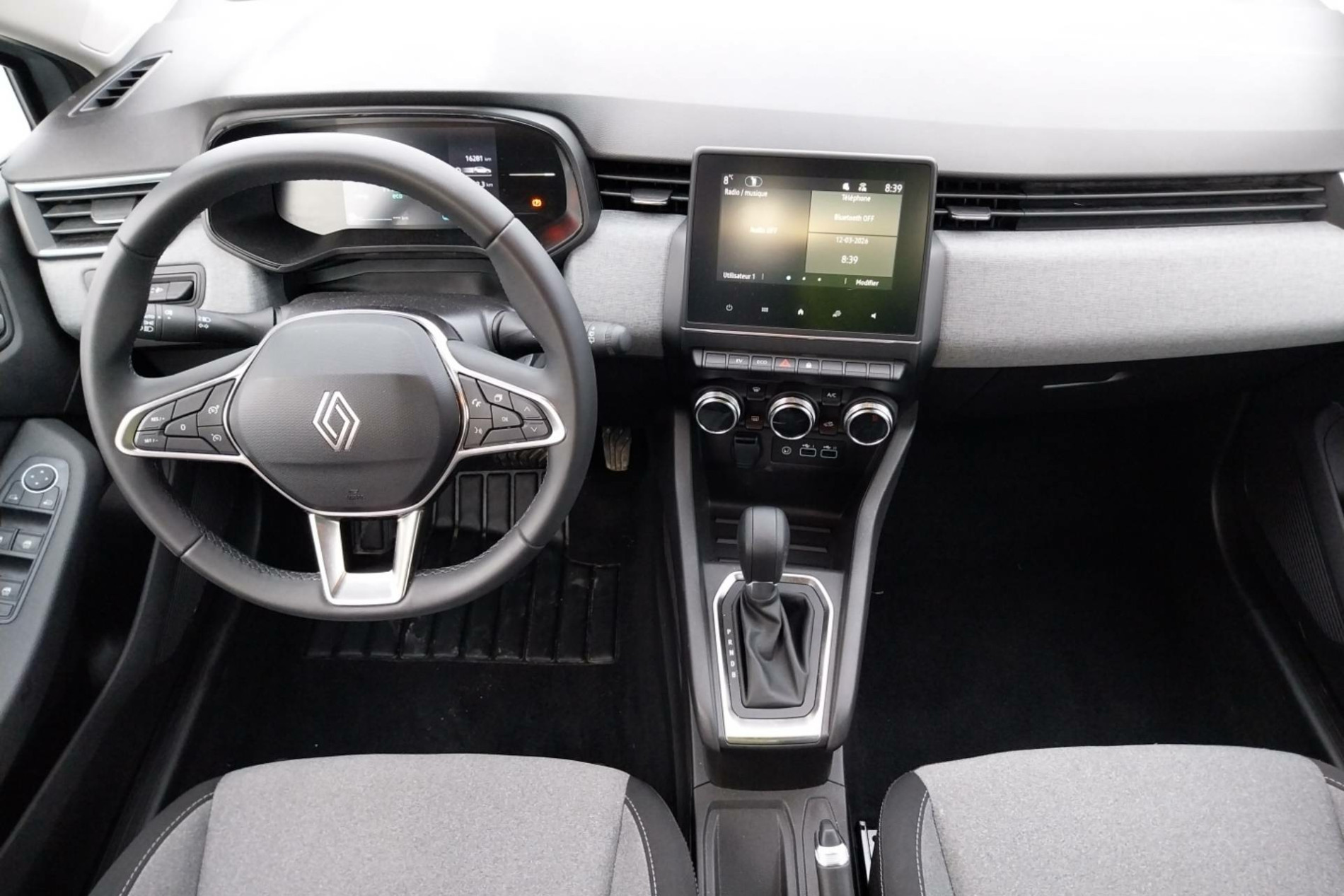 Vente en ligne Renault Clio 5 Clio E-Tech full hybrid 145 ch GSR2 au prix de 19 490 €