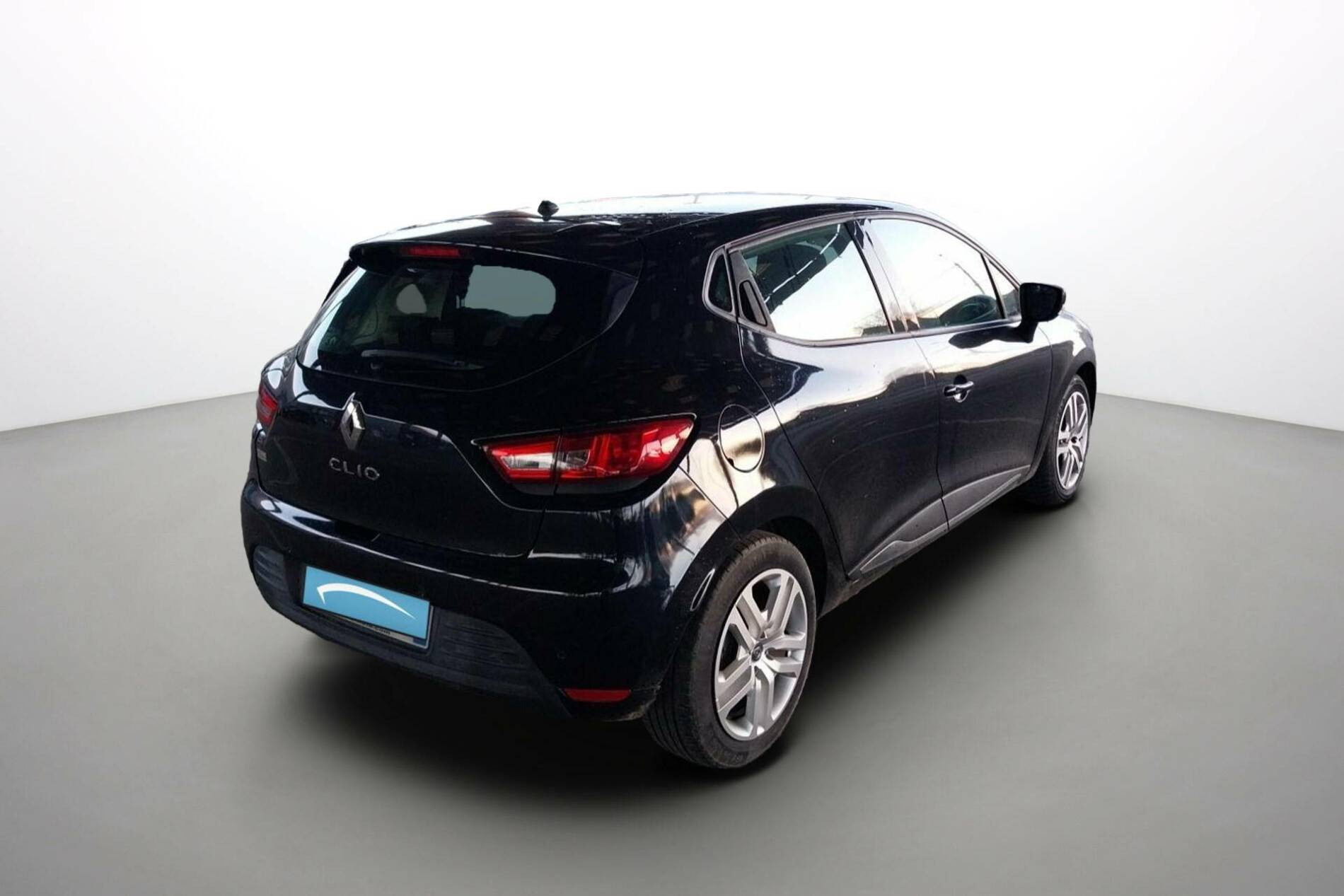 Vente en ligne Renault Clio 4 Clio dCi 90 E6C au prix de 11 990 €