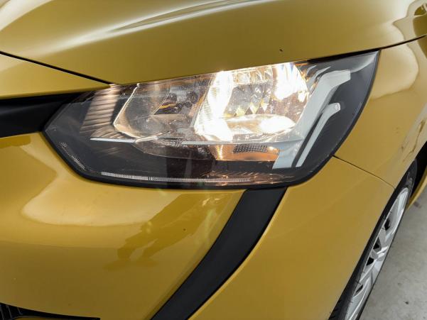 Vente en ligne Peugeot 208  PureTech 75 S&S BVM5 au prix de 10 490 €