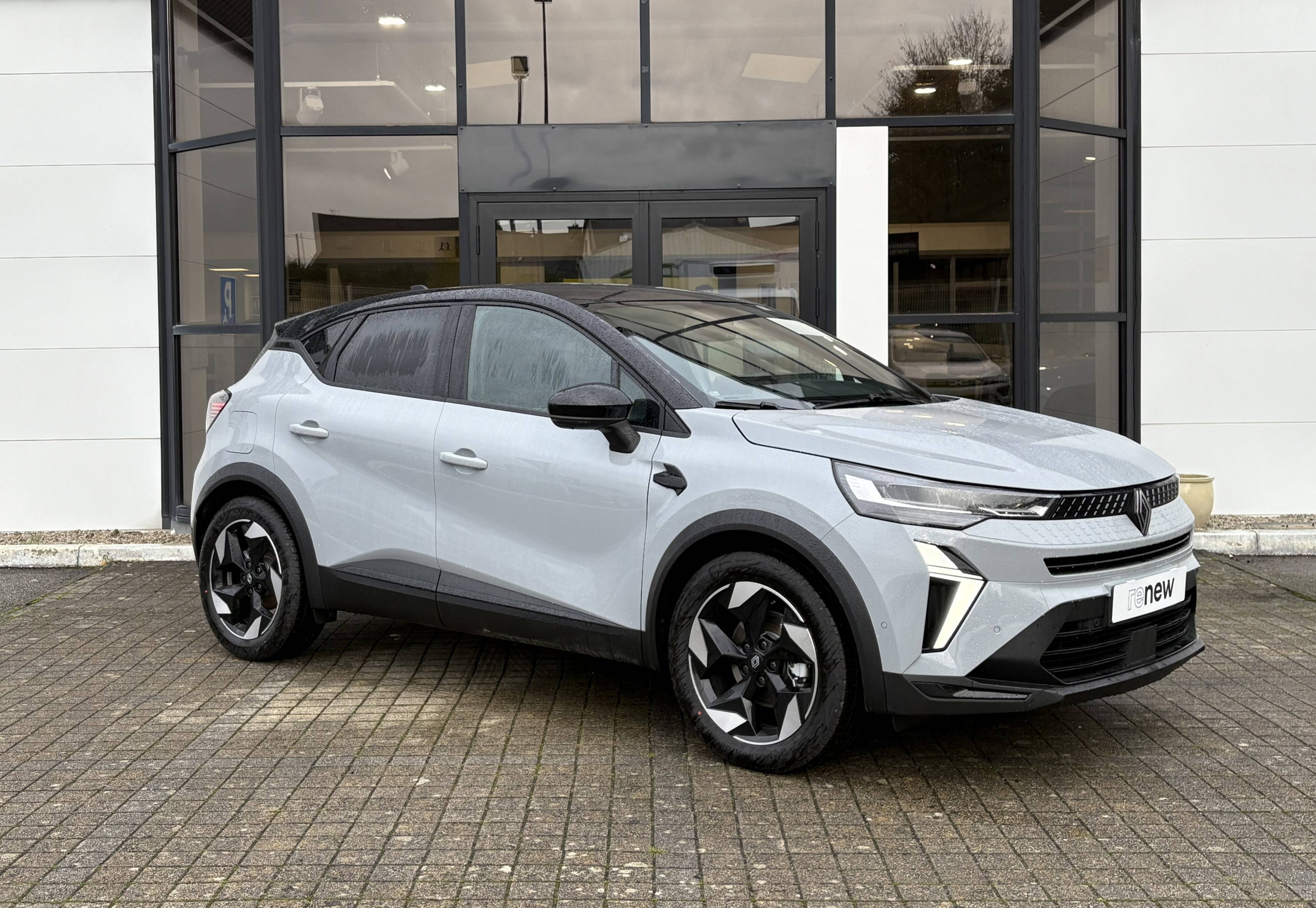 Vente en ligne Renault Captur  E-Tech full hybrid 160 ch au prix de 29 990 €