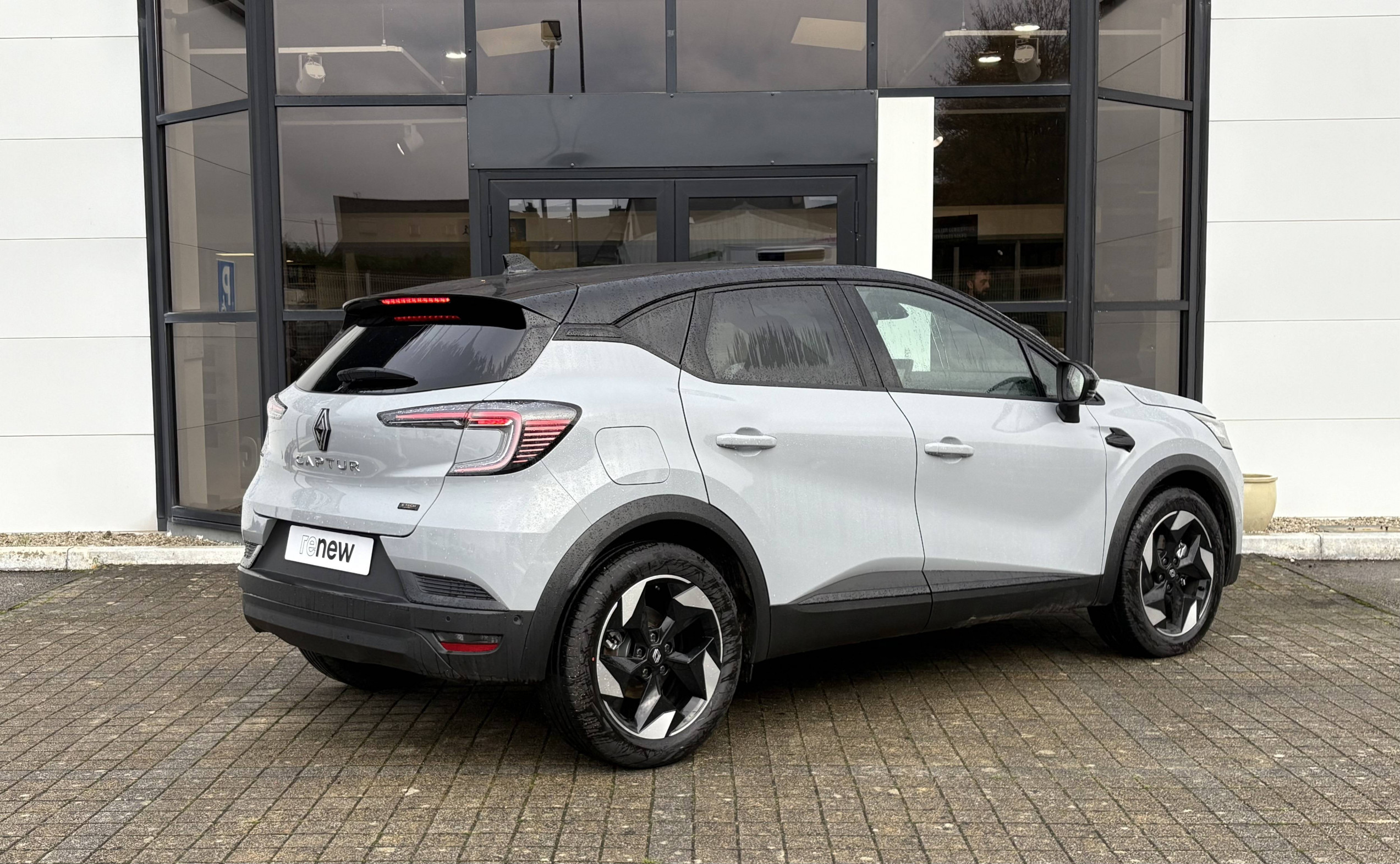 Vente en ligne Renault Captur  E-Tech full hybrid 160 ch au prix de 29 990 €