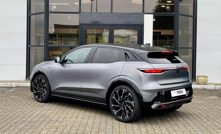 Vente en ligne Renault Megane E-Tech  220 ch autonomie confort au prix de 37 990 €