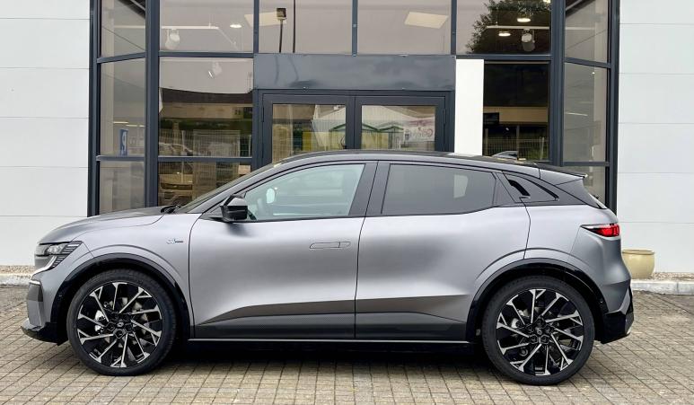 Vente en ligne Renault Megane E-Tech  220 ch autonomie confort au prix de 37 990 €