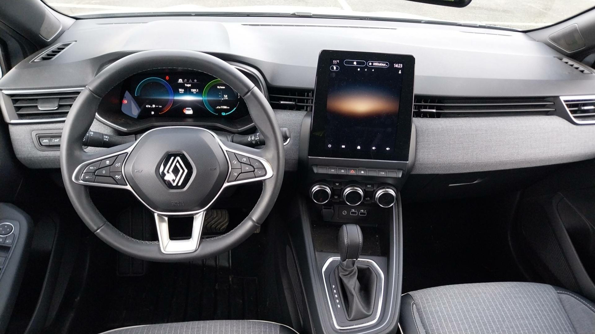 Vente en ligne Renault Clio 5 Clio E-Tech full hybrid 145 au prix de 20 990 €