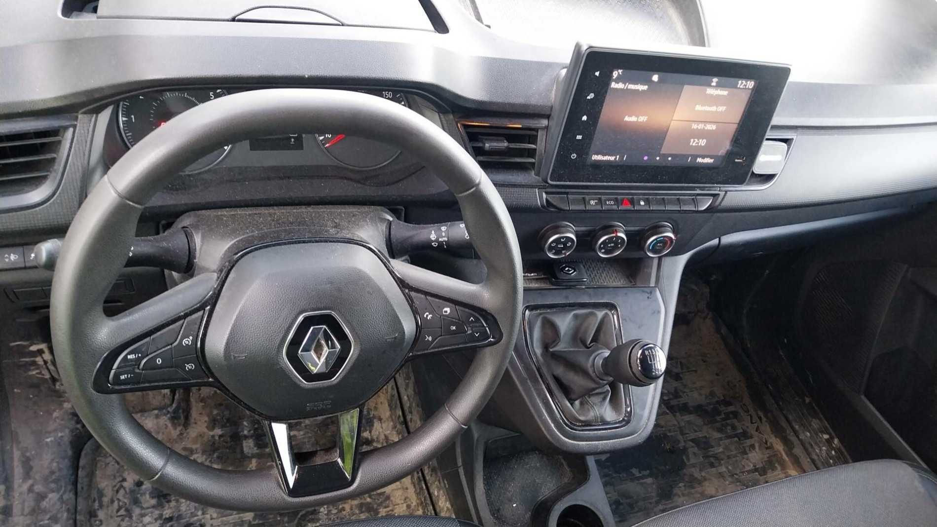 Vente en ligne Renault Kangoo Van  BLUE DCI 95 au prix de 15 690 €