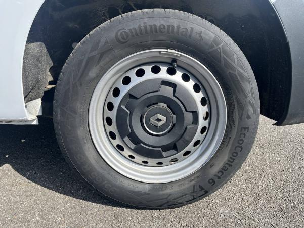 Vente en ligne Renault Kangoo Van  BLUE DCI 95 EDC au prix de 18 490 €