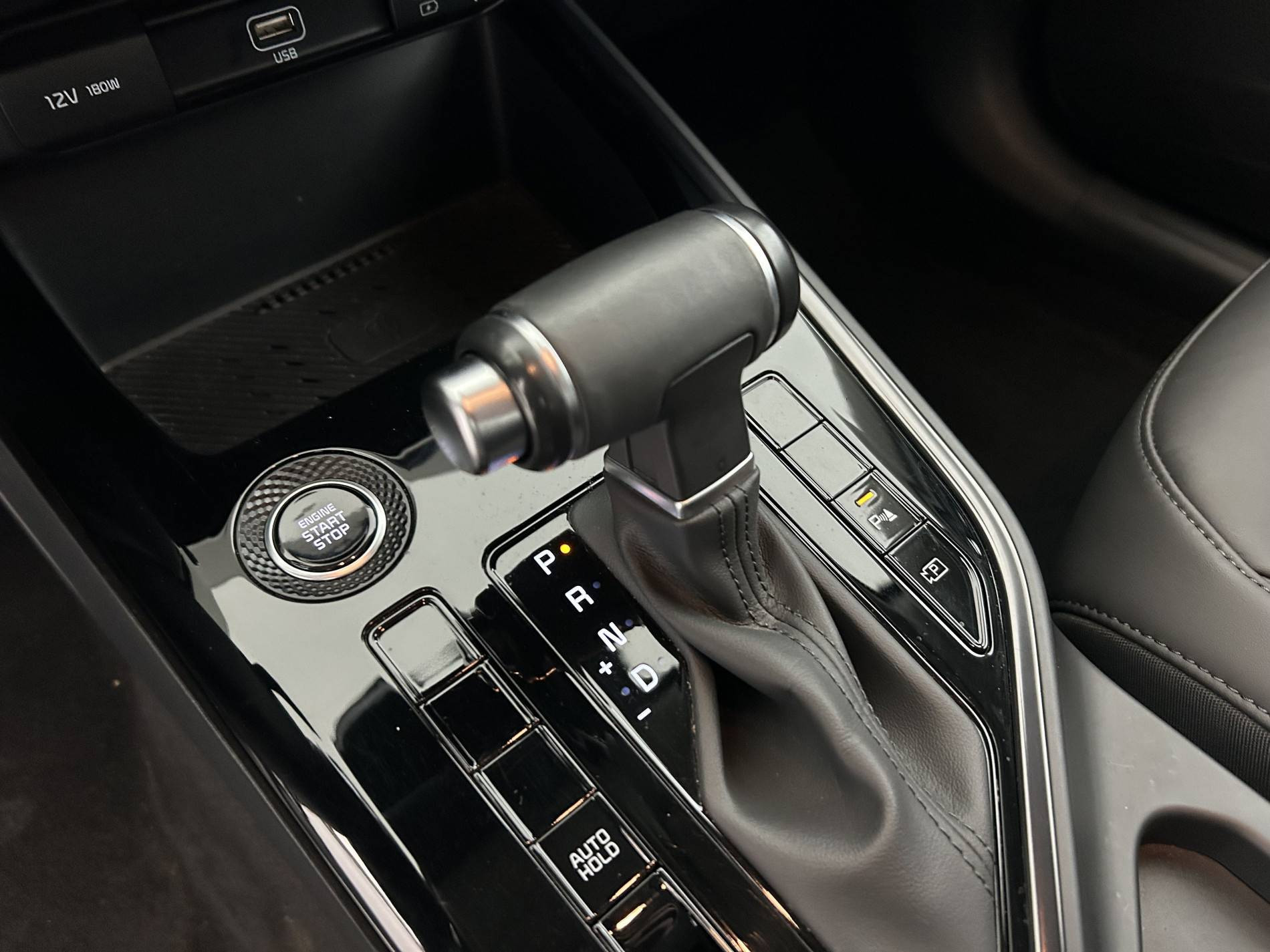 Vente en ligne Kia Niro  1.6 GDi 141 ch HEV DCT6 au prix de 22 690 €