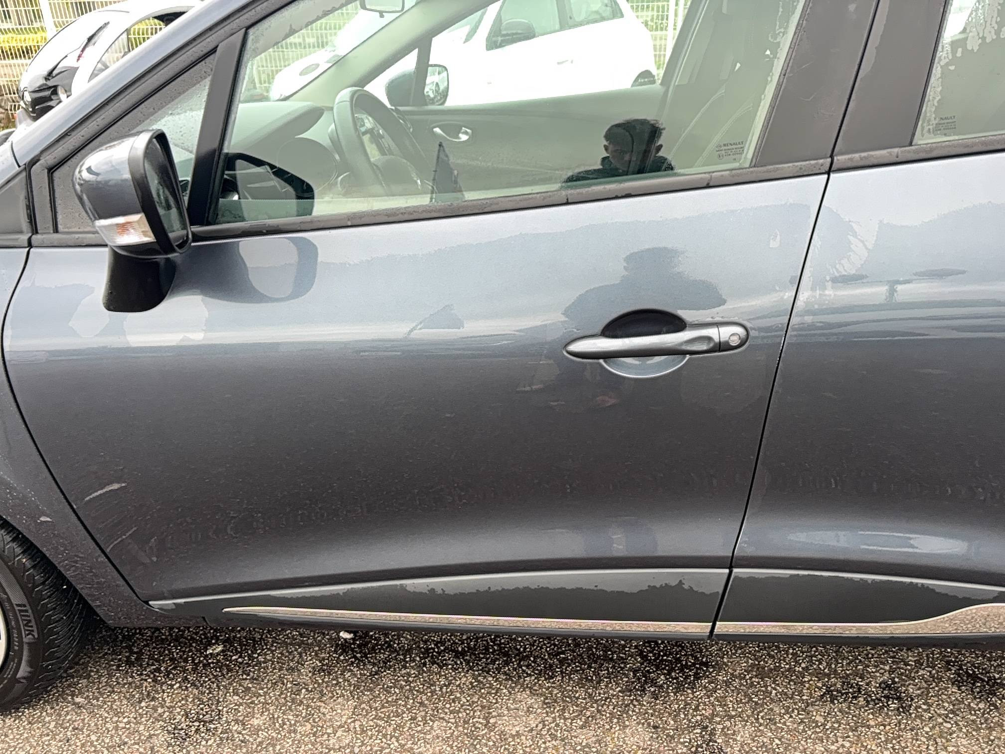 Vente en ligne Renault Clio 4 Clio TCe 90 E6C au prix de 9 490 €