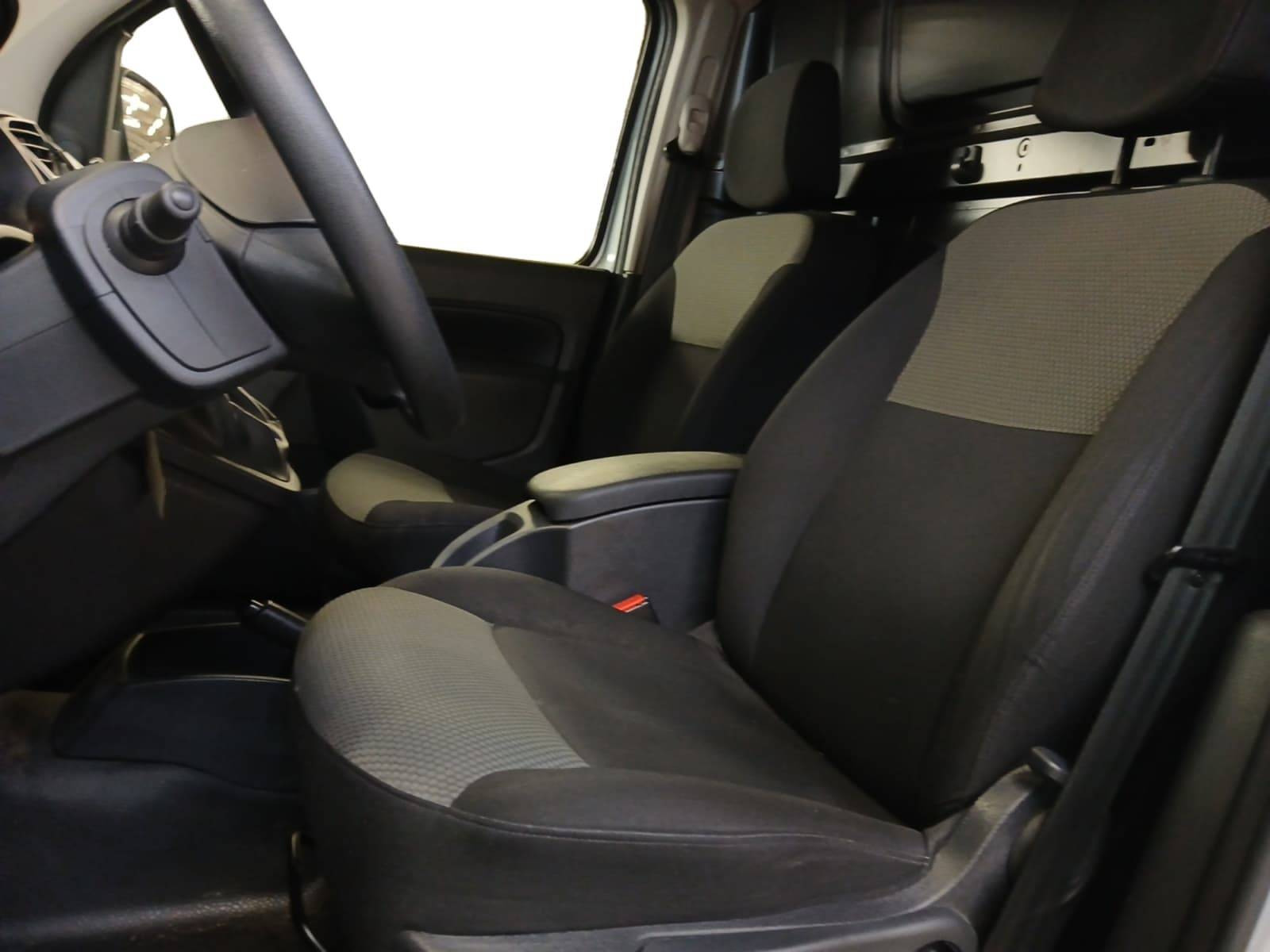 Vente en ligne Renault Kangoo Electrique  ACHAT INTEGRAL au prix de 9 490 €