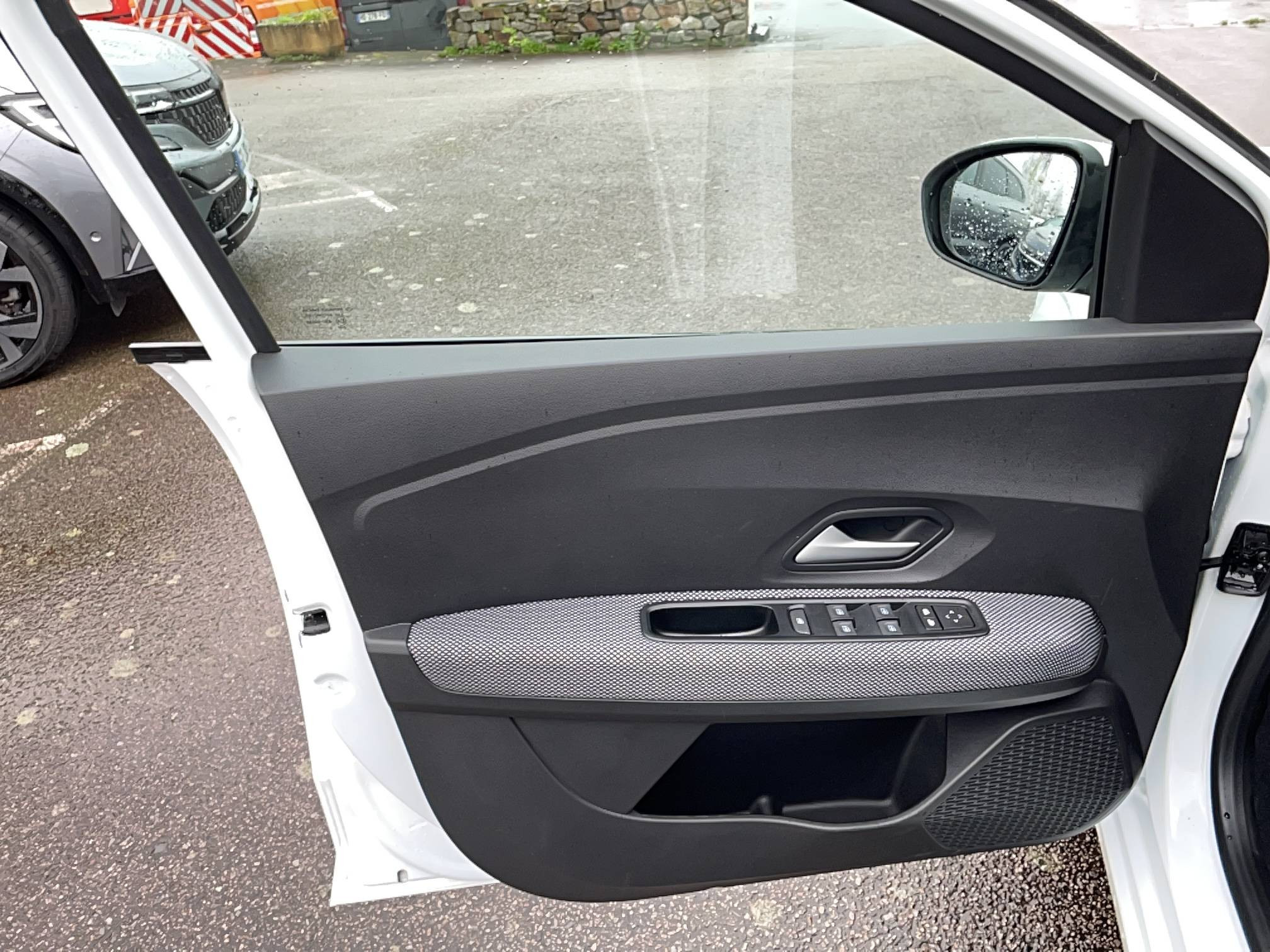 Vente en ligne Dacia Sandero  SCe 65 au prix de 11 990 €