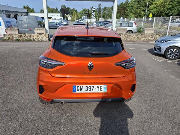 Vente en ligne Renault Clio 5 Clio dCi 100 au prix de 16 990 €