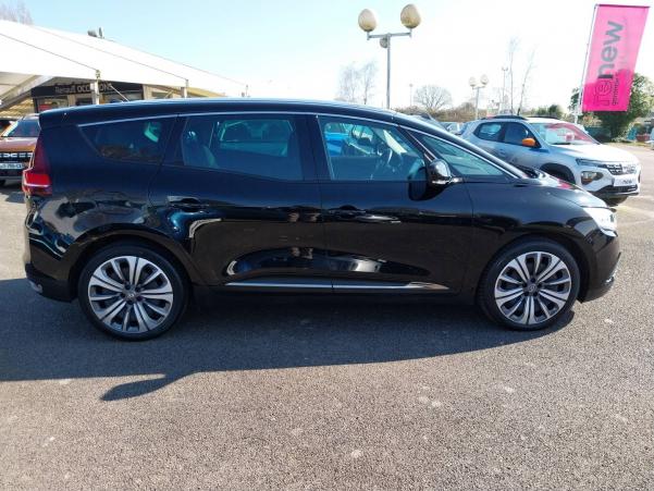 Vente en ligne Renault Grand Scenic 4 Grand Scenic Blue dCi 120 au prix de 16 990 €