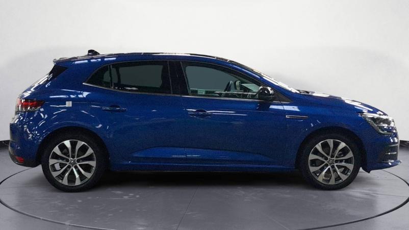 Vente en ligne Renault Megane 4  Blue dCi 115 EDC au prix de 22 890 €