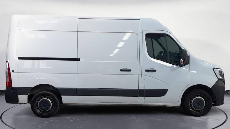 Vente en ligne Renault Master 3 Fourgon MASTER FGN TRAC F3500 L2H2 BLUE DCI 150 BVR au prix de 28 990 €