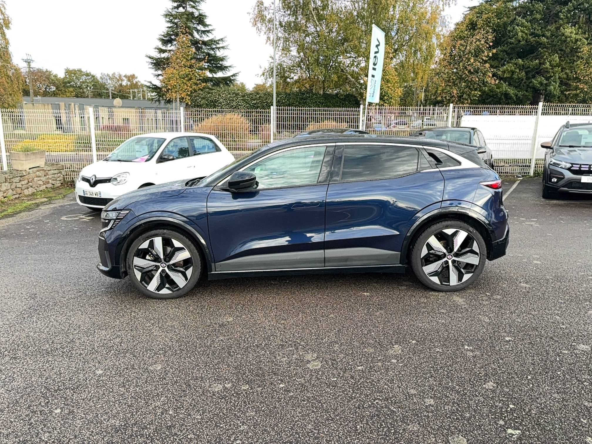 Vente en ligne Renault Megane E-Tech  EV60 220 ch super charge au prix de 22 490 €