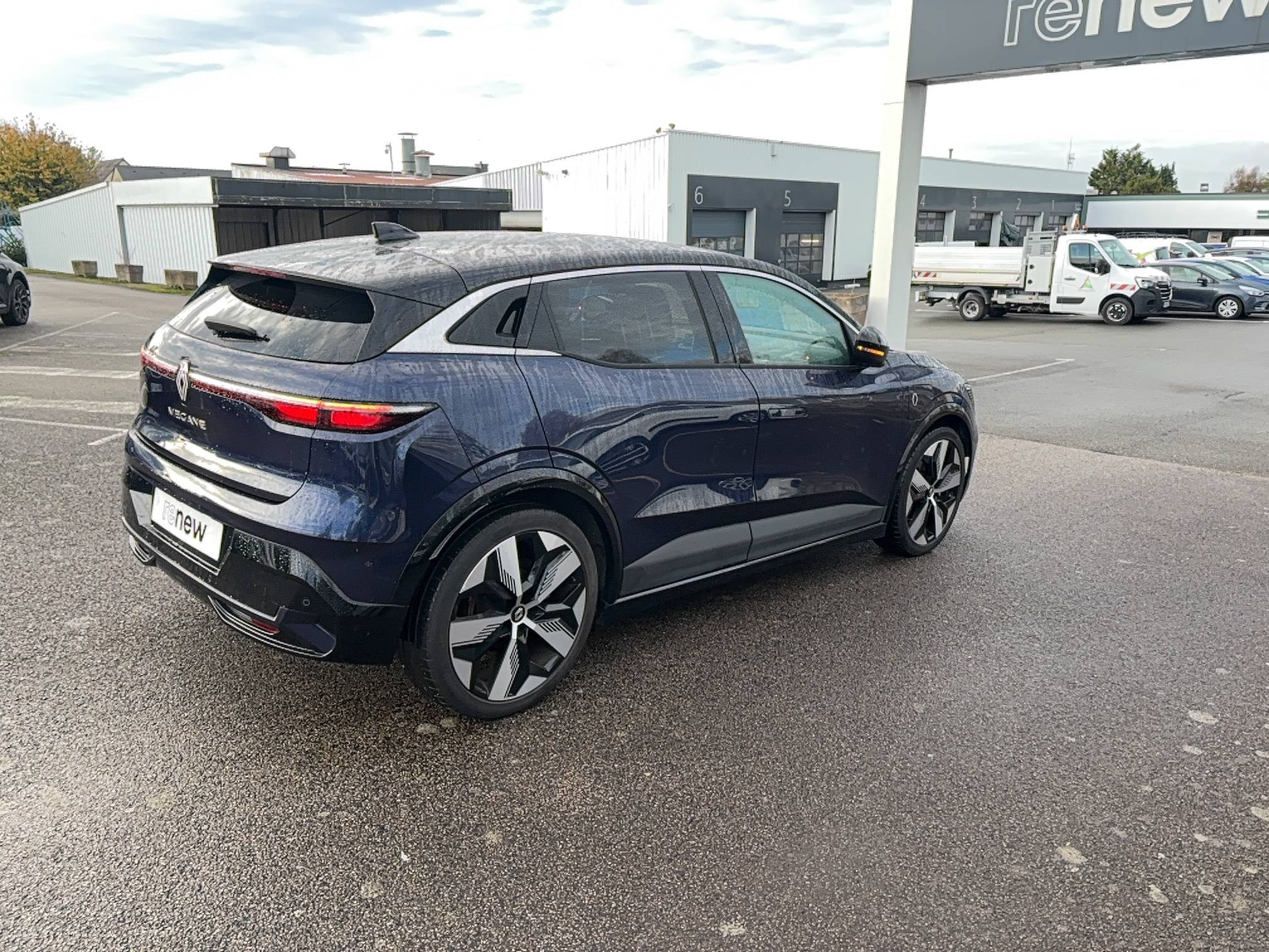 Vente en ligne Renault Megane E-Tech  EV60 220 ch super charge au prix de 22 490 €