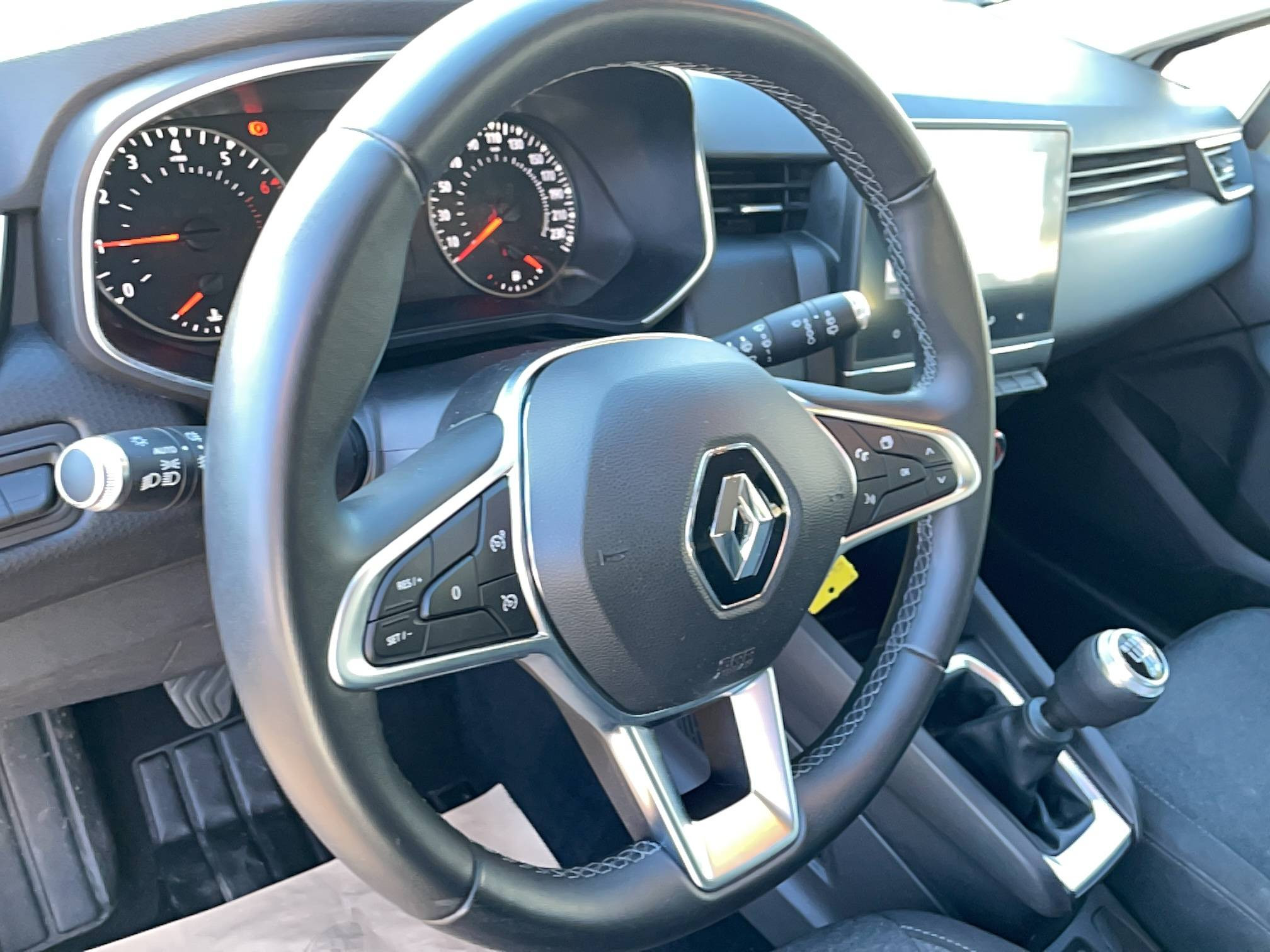 Vente en ligne Renault Clio 5 Clio TCe 90 - 21 au prix de 11 990 €