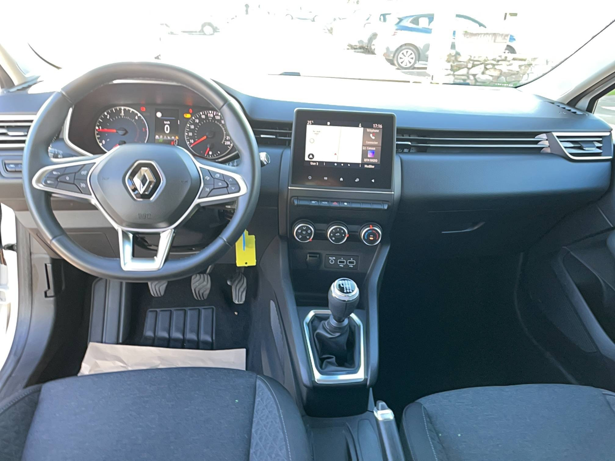 Vente en ligne Renault Clio 5 Clio Blue dCi 85 au prix de 13 790 €