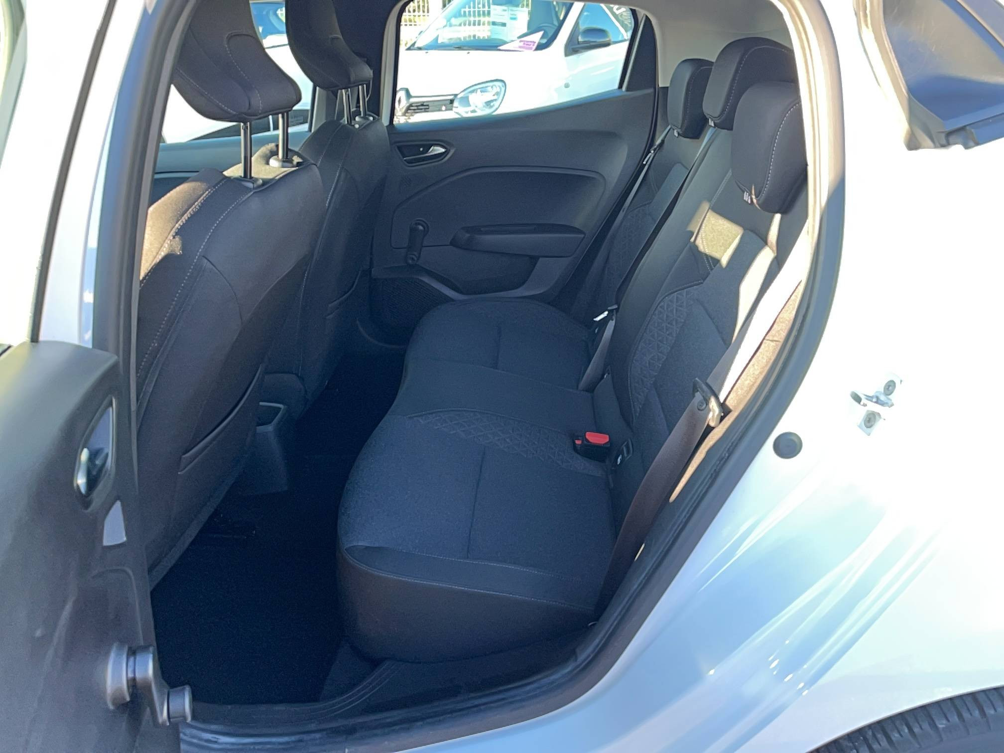 Vente en ligne Renault Clio 5 Clio Blue dCi 85 au prix de 13 790 €