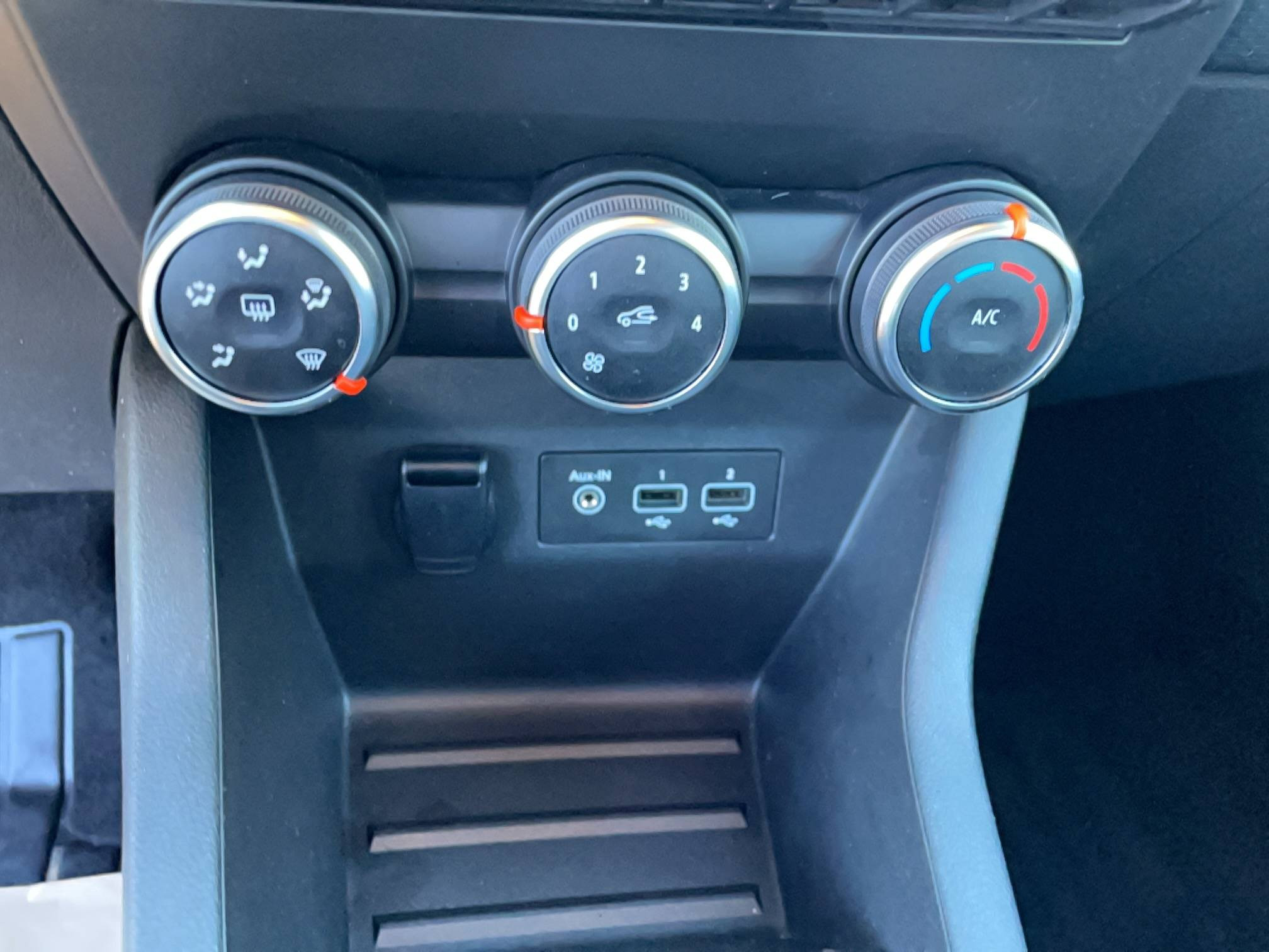 Vente en ligne Renault Clio 5 Clio TCe 90 - 21 au prix de 11 990 €