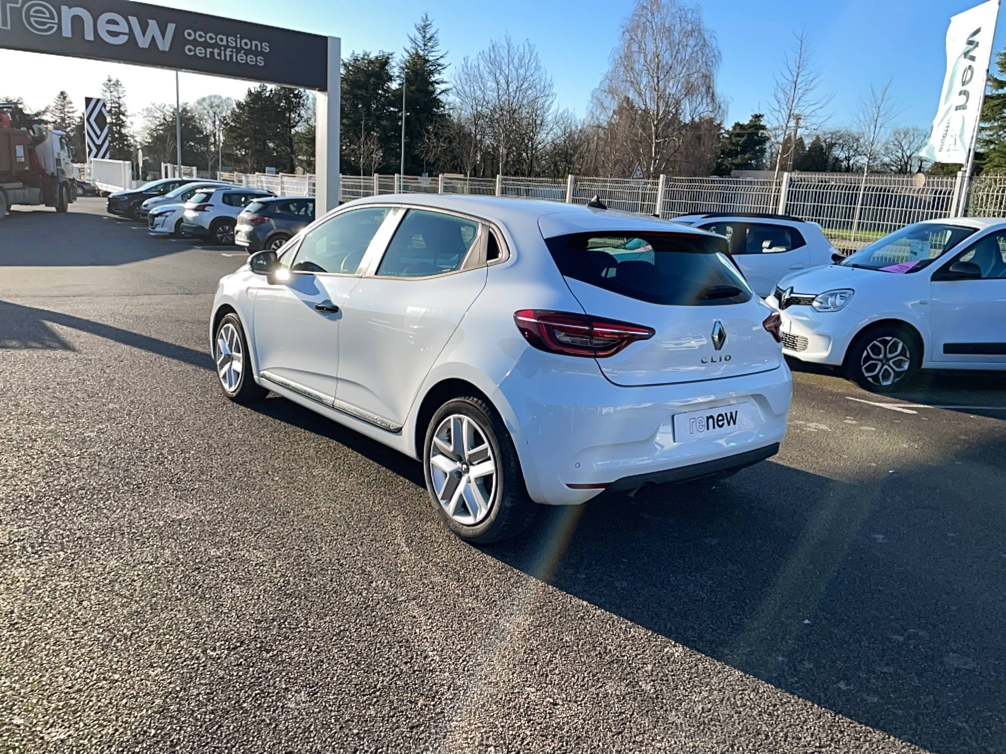 Vente en ligne Renault Clio 5 Clio Blue dCi 85 au prix de 13 790 €