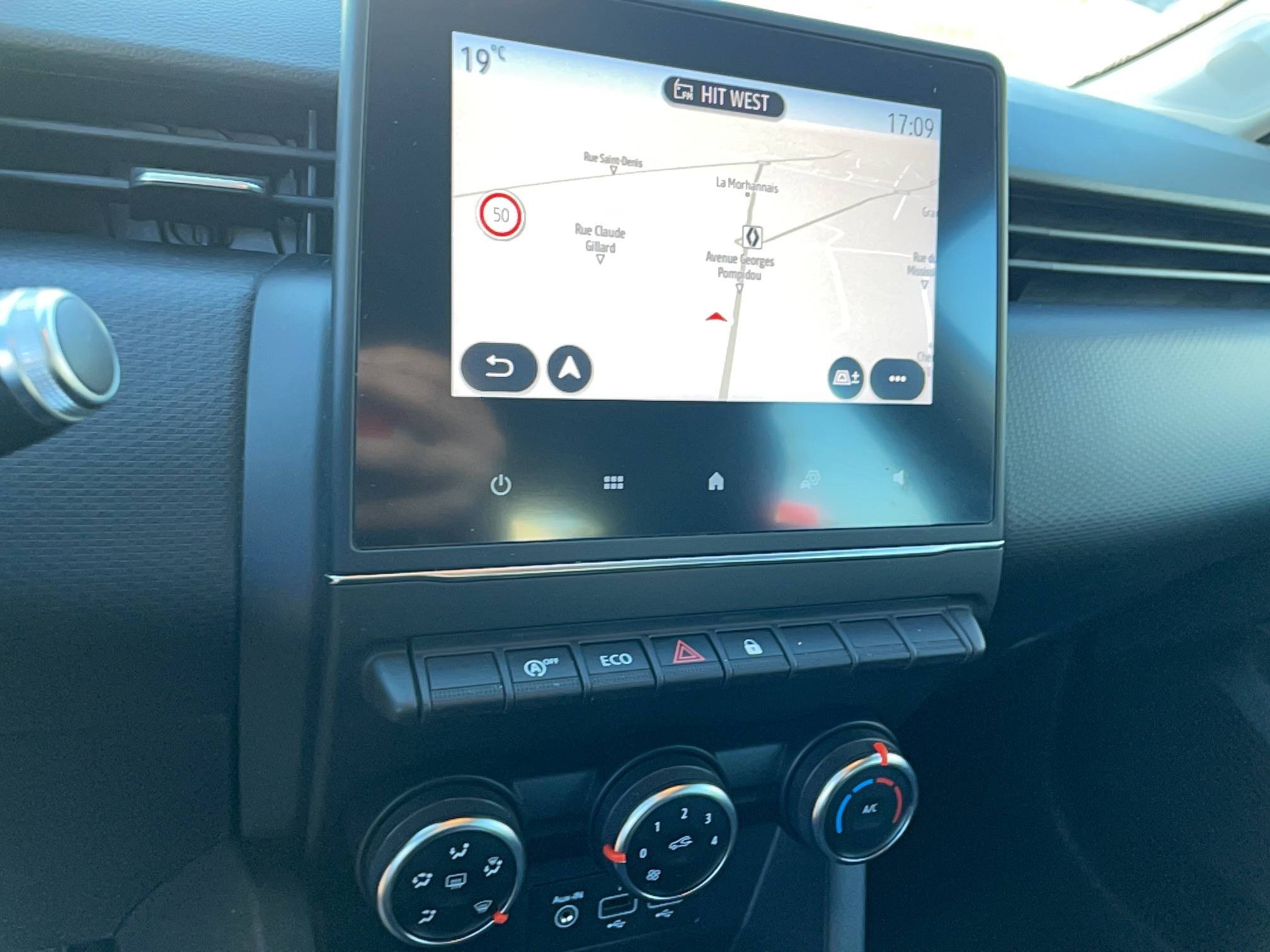 Vente en ligne Renault Clio 5 Clio TCe 90 - 21 au prix de 11 990 €