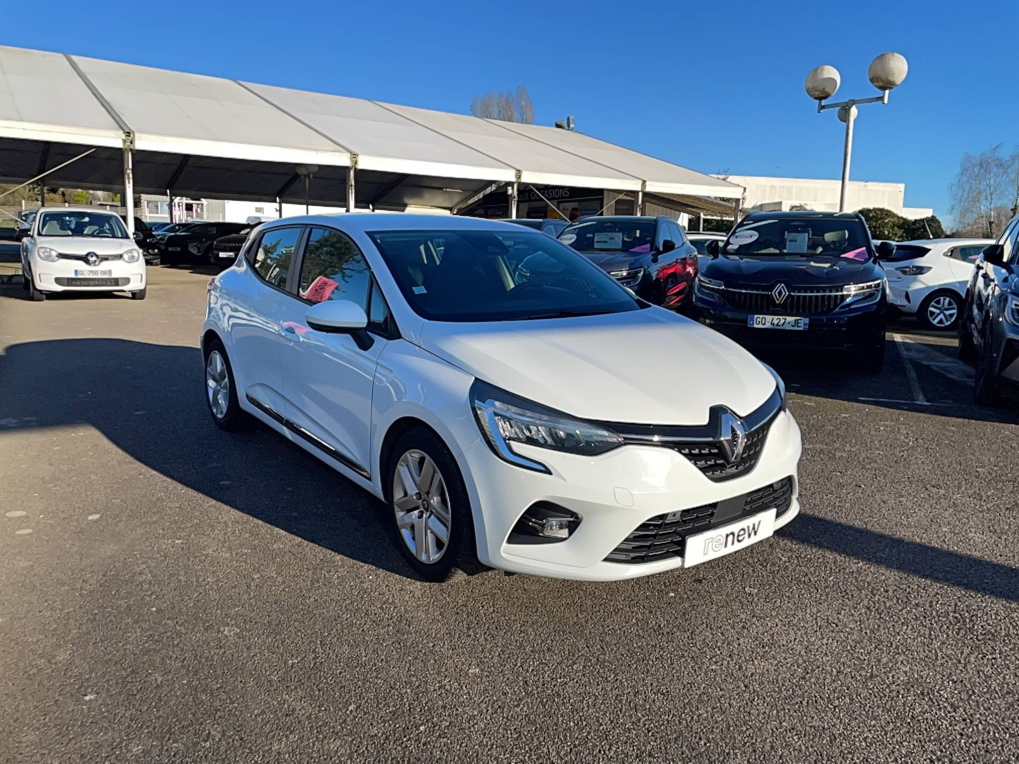 Vente en ligne Renault Clio 5 Clio TCe 90 - 21 au prix de 11 990 €