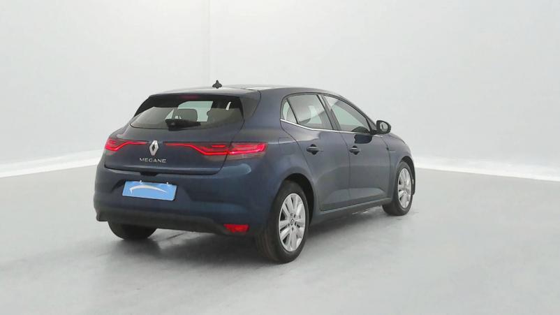 Vente en ligne Renault Megane 4 Mégane IV Berline Blue dCi 115 EDC au prix de 15 990 €
