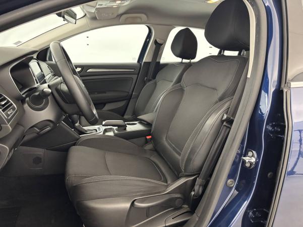 Vente en ligne Renault Megane 4 Mégane IV Berline Blue dCi 115 EDC au prix de 15 990 €