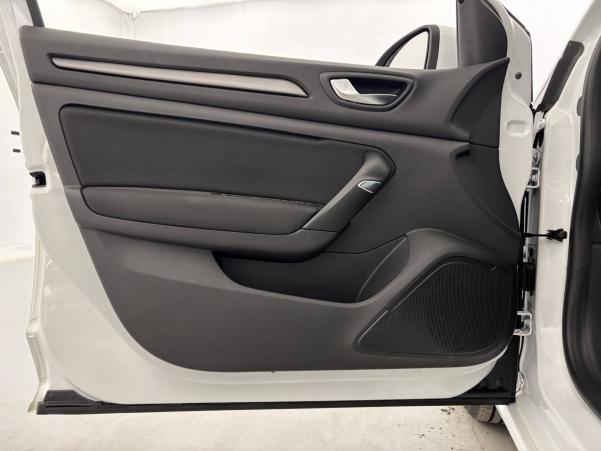 Vente en ligne Renault Megane 4 Mégane IV Berline Blue dCi 115 - 21N au prix de 14 590 €