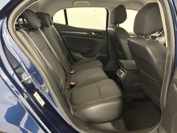 Vente en ligne Renault Megane 4 Mégane IV Berline Blue dCi 115 EDC au prix de 15 990 €