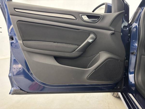 Vente en ligne Renault Megane 4 Mégane IV Berline Blue dCi 115 EDC au prix de 15 990 €