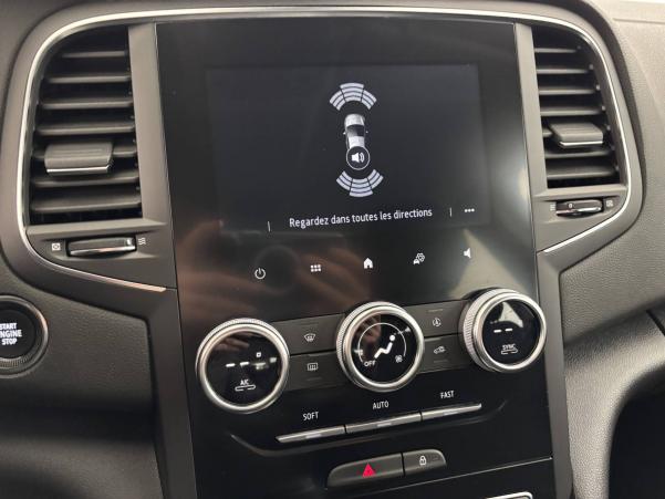 Vente en ligne Renault Megane 4 Mégane IV Berline Blue dCi 115 - 21N au prix de 14 590 €