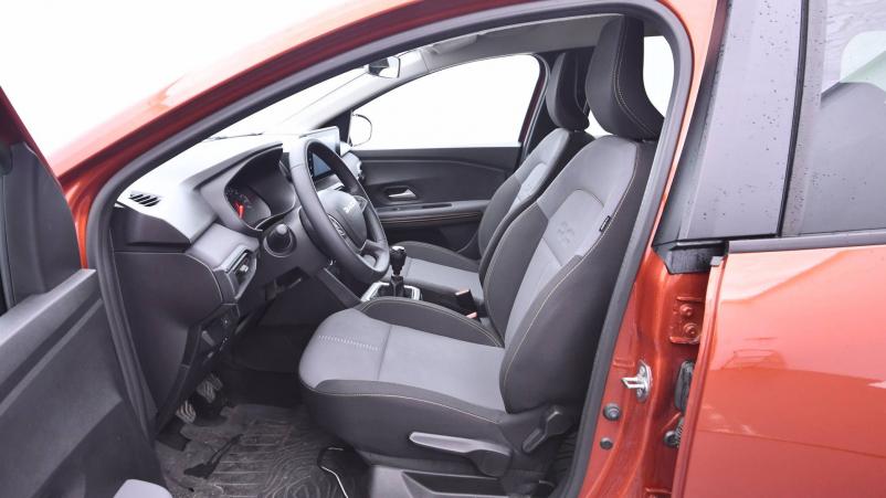 Vente en ligne Dacia Jogger  ECO-G 100 7 places au prix de 20 990 €