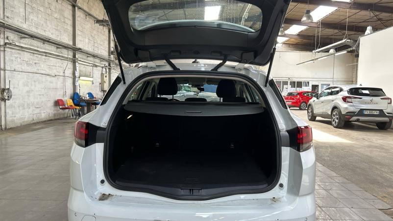 Vente en ligne Renault Megane 4 Estate  Blue dCi 115 au prix de 16 490 €