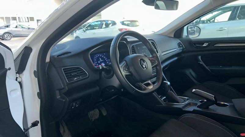 Vente en ligne Renault Megane 4 Mégane IV Berline Blue dCi 115 EDC au prix de 16 990 €