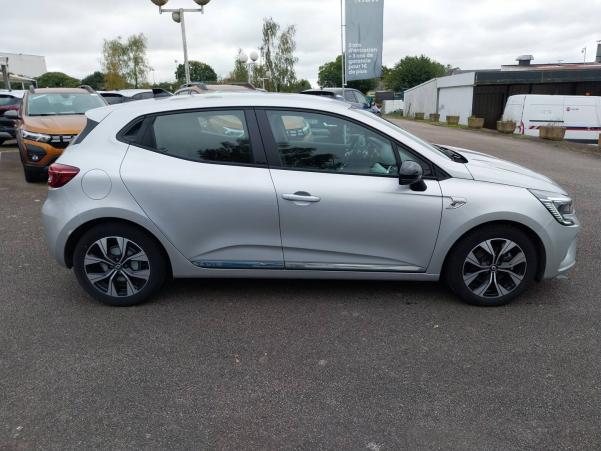 Vente en ligne Renault Clio 5 Clio E-Tech 140 au prix de 16 990 €