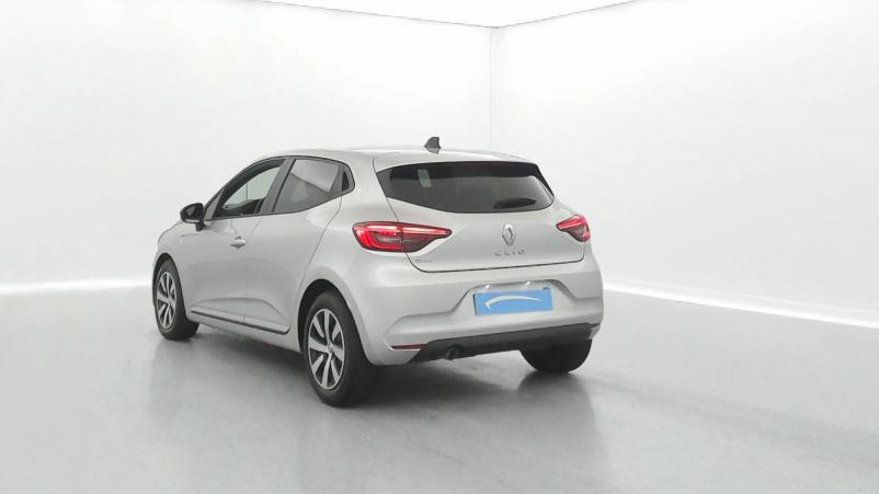 Vente en ligne Renault Clio 5 Clio TCe 90 au prix de 15 590 €