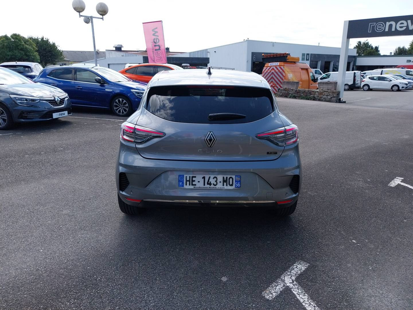 Vente en ligne Renault Clio 5 Clio E-Tech full hybrid 145 ch GSR2 au prix de 23 990 €