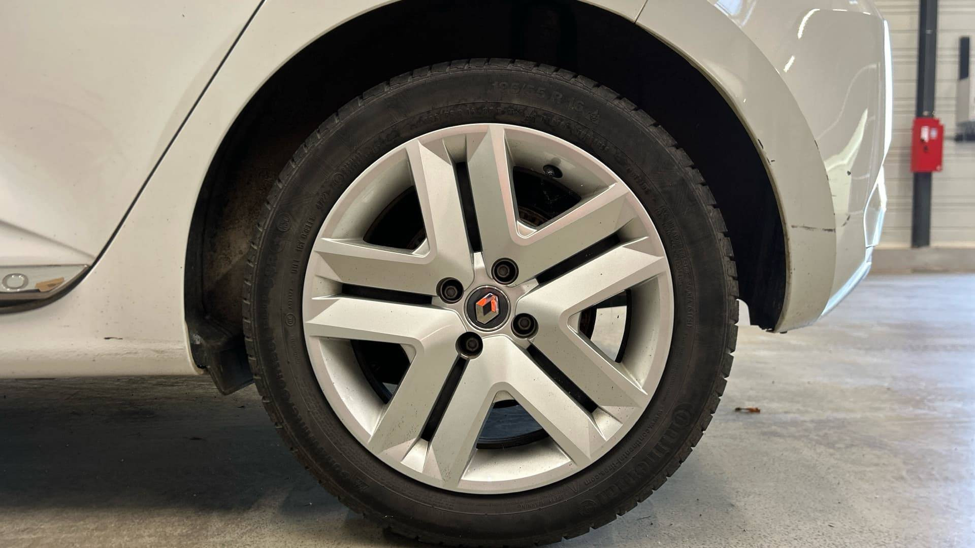 Vente en ligne Renault Clio 5 Clio Blue dCi 85 au prix de 13 990 €