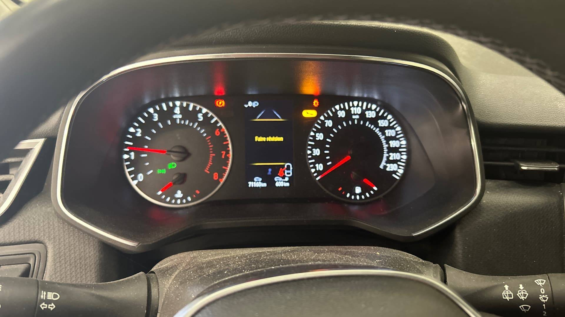 Vente en ligne Renault Clio 5 Clio TCe 90 - 21 au prix de 12 590 €