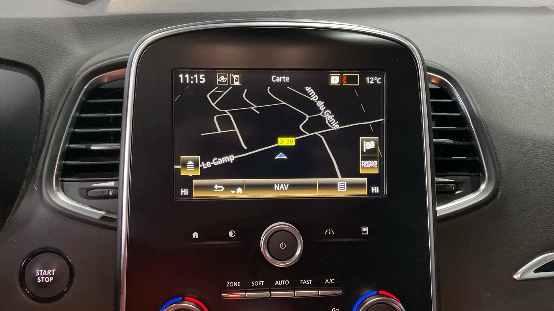 Vente en ligne Renault Grand Scenic 4 Grand Scenic TCe 140 EDC au prix de 19 990 €