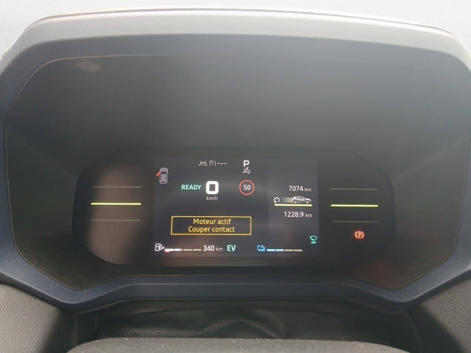 Vente en ligne Dacia Duster  Hybrid 140 au prix de 26 990 €