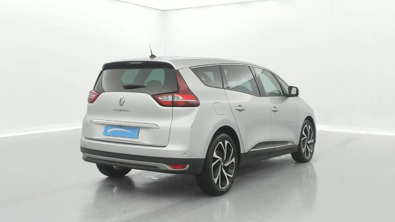 Vente en ligne Renault Grand Scenic 4 Grand Scenic Blue dCi 120 EDC au prix de 18 990 €