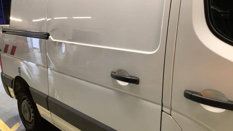 Vente en ligne Renault Master Fourgon MASTER FGN TRAC 3 PLACES F3500 L2H2 ENERGY DCI 145 NACELLE  au prix de 25 900 €